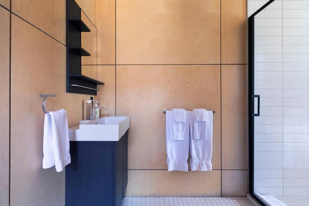 Cabin Sutton 252 - En Harmonie Avec La Nature! Villa Ngoại thất bức ảnh