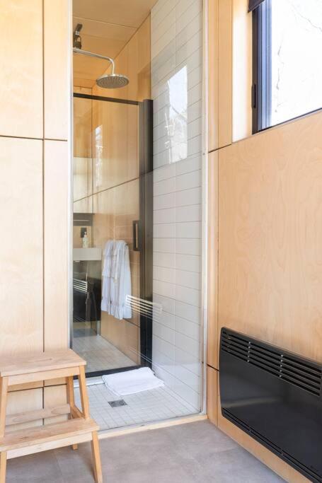 Cabin Sutton 252 - En Harmonie Avec La Nature! Villa Ngoại thất bức ảnh