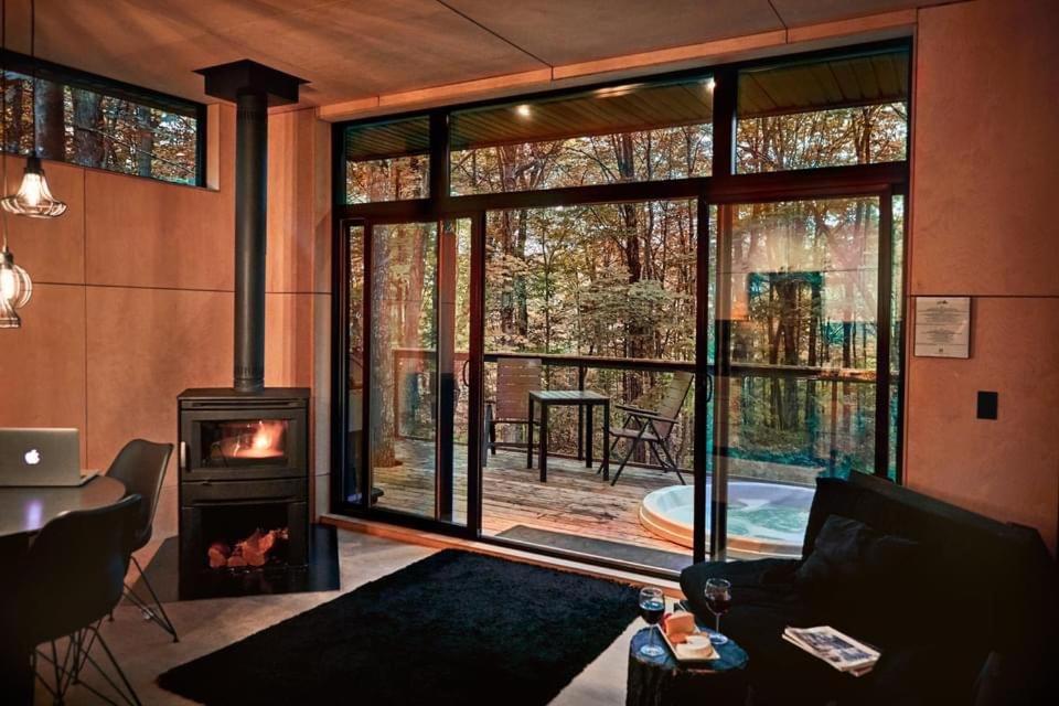 Cabin Sutton 252 - En Harmonie Avec La Nature! Villa Ngoại thất bức ảnh