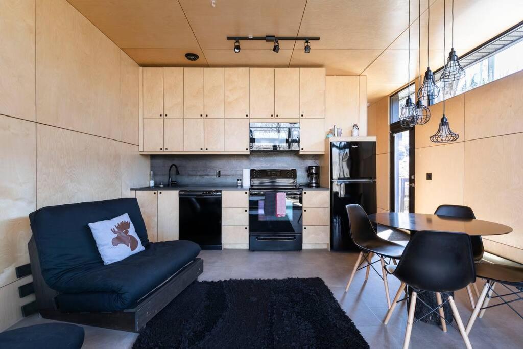 Cabin Sutton 252 - En Harmonie Avec La Nature! Villa Ngoại thất bức ảnh